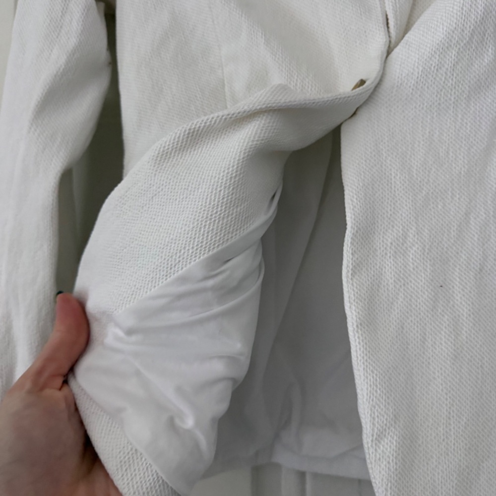 Sophisticated Katherine Barclay Elegant white sophisticated, professional Cream - Picture 7 of 7